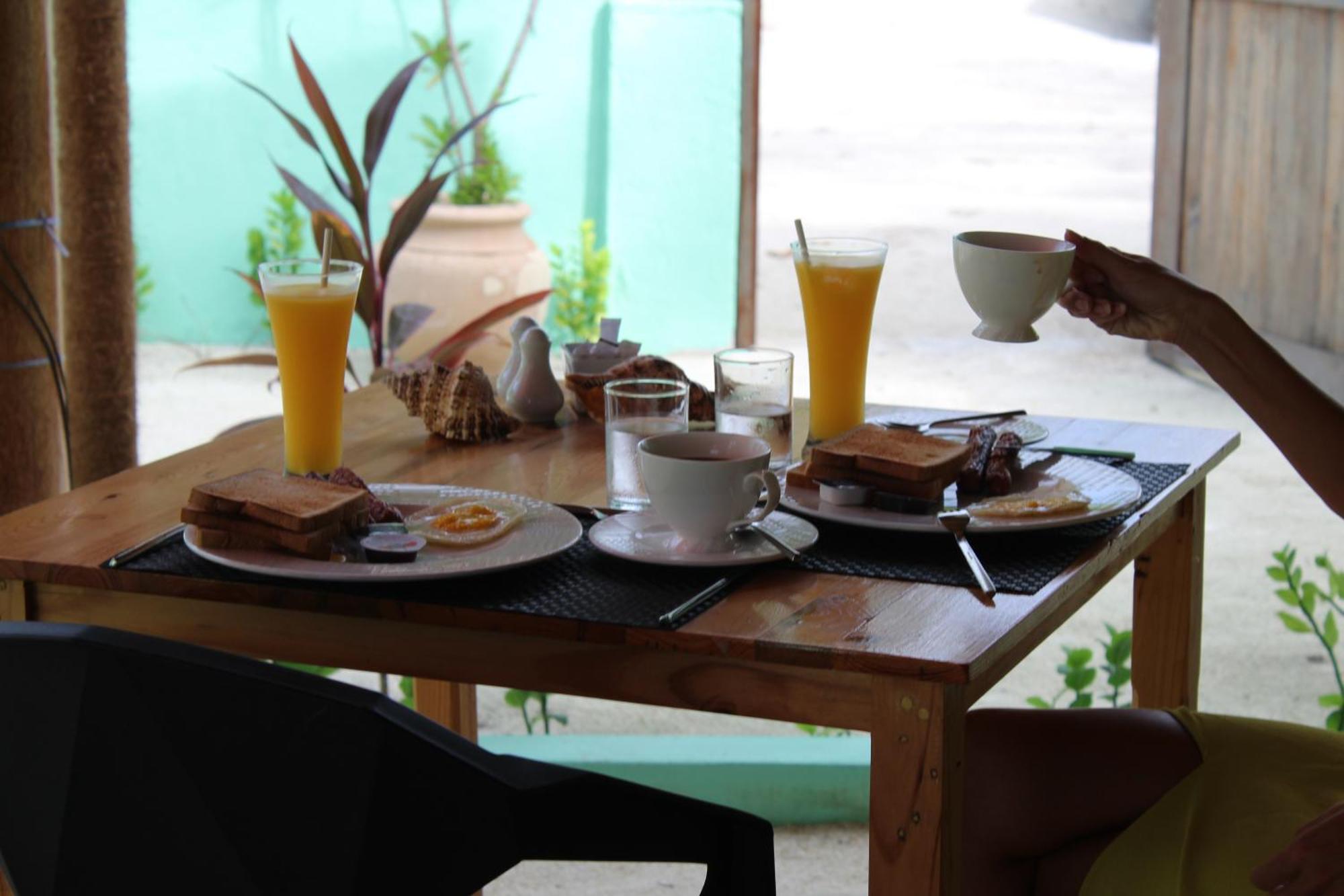 Mamello Beach Club Maldives Feridhoo Екстер'єр фото