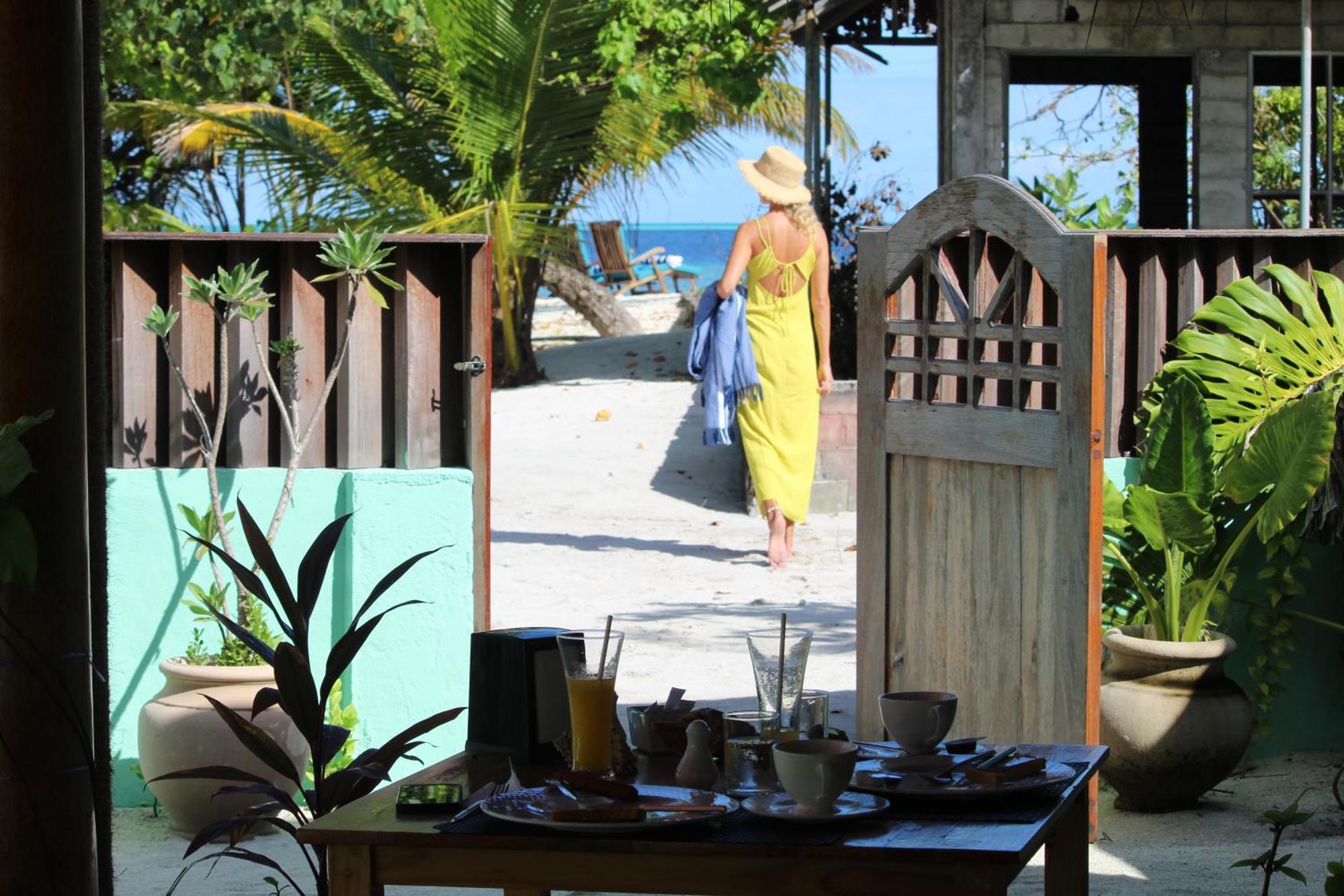Mamello Beach Club Maldives Feridhoo Екстер'єр фото